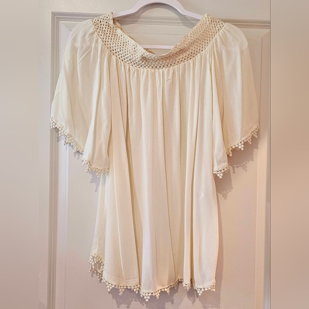 Umgee Off The Shoulder Cream top Size S